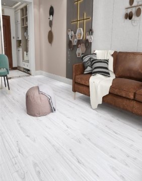 صيانة وتلميع باركية خشب طبيعي