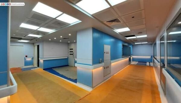 تركيب فينيل طبي في غرفة عمليات