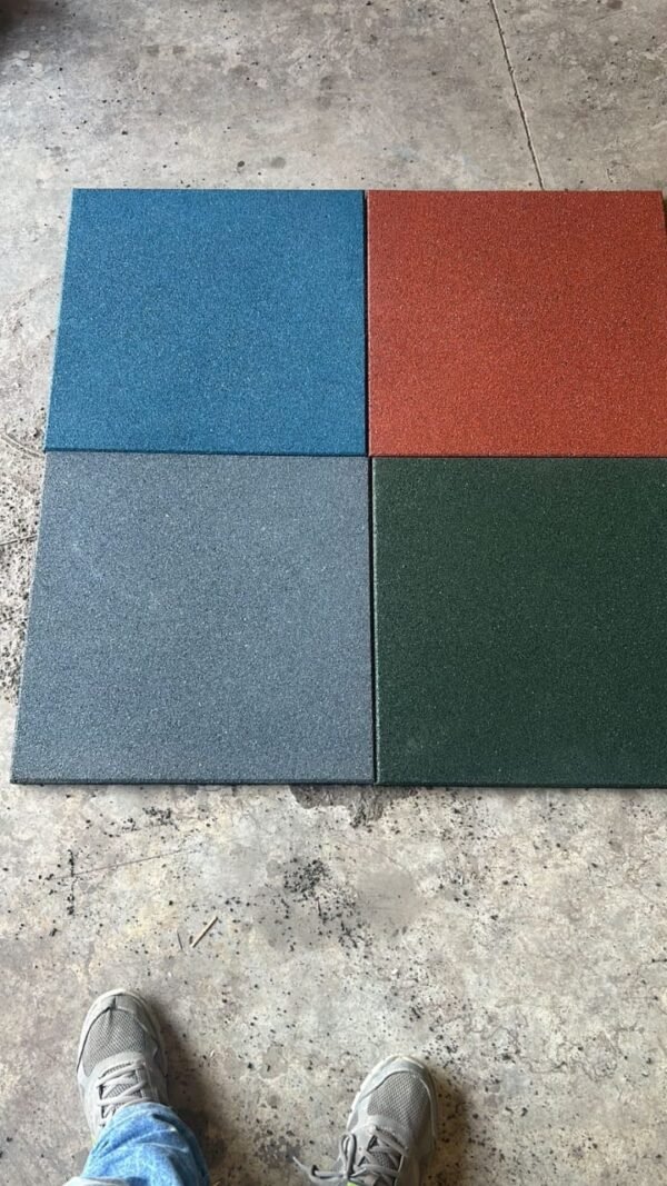 رابل فوم مطاط – أرضيات آمنة وعصرية | موكيت مفروشات الرياض تركيب رابل فوم مطاط في صالة رياضية