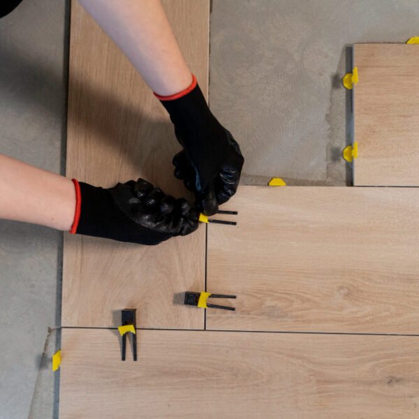 صيانة وتلميع باركية خشب طبيعي